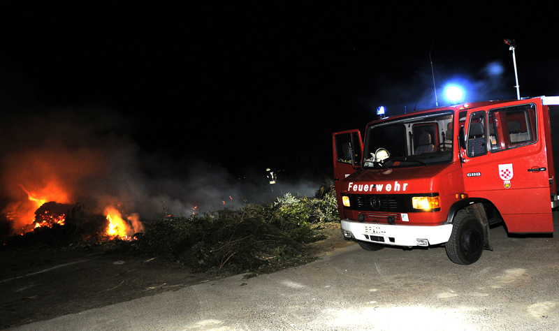 Feuerwehreinsatz1 Feuerwehreinsatz1